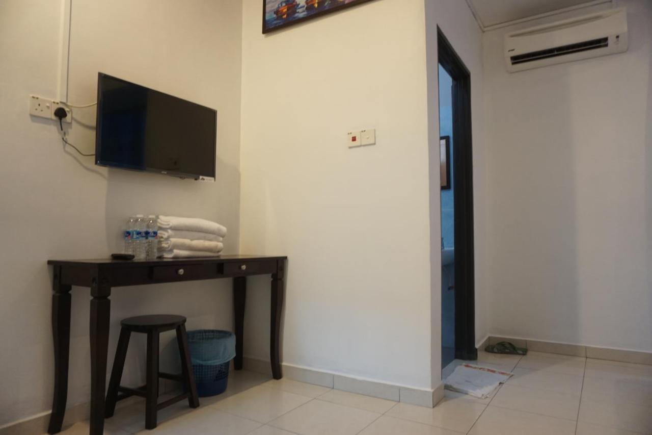 S & S Guest House Куантан Екстериор снимка